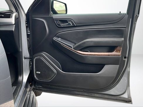 Used 2019 Chevrolet Tahoe LT AWD/4WD image 24
