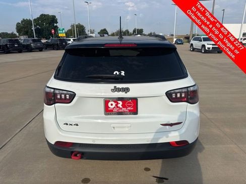 Used 2024 Jeep Compass Trailhawk image 4