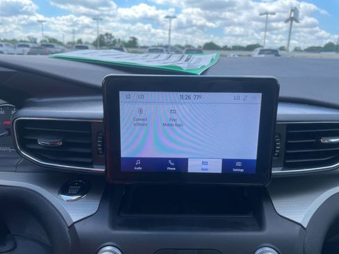 Used 2020 Ford Explorer XLT w/ Equipment Group 202A RWD image 17