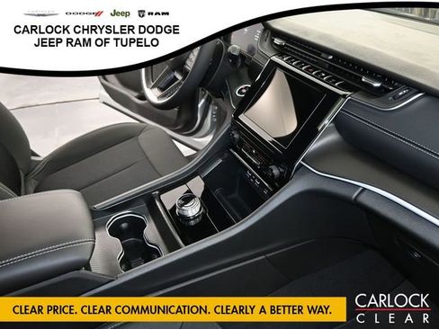 Used 2025 Jeep Grand Cherokee L Laredo image 51