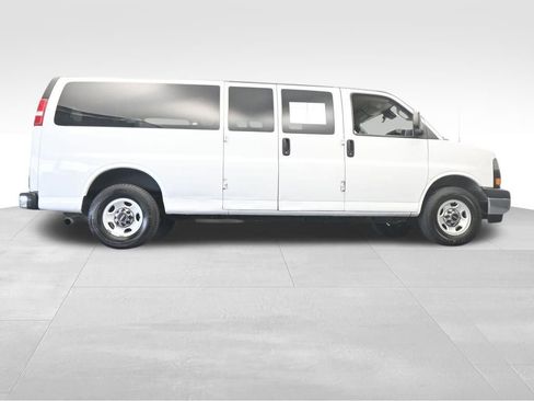 Used 2020 GMC Savana 3500 LT w/ LT Preferred Equipment Group image 56