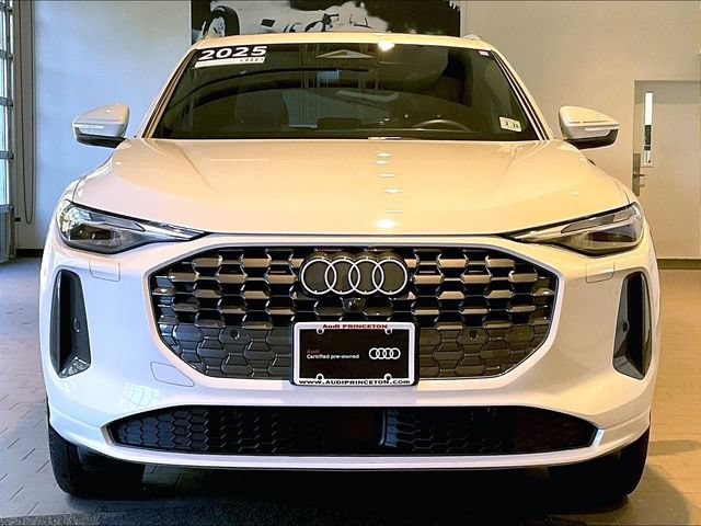 Used 2025 Audi Q5 Premium w/ 19" Wheel Package AWD/4WD image 10
