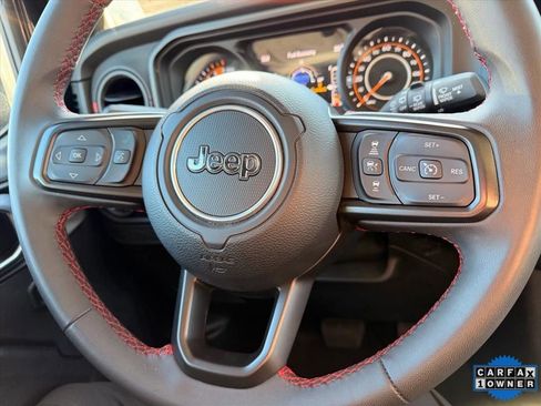 Used 2024 Jeep Wrangler Unlimited Rubicon image 16