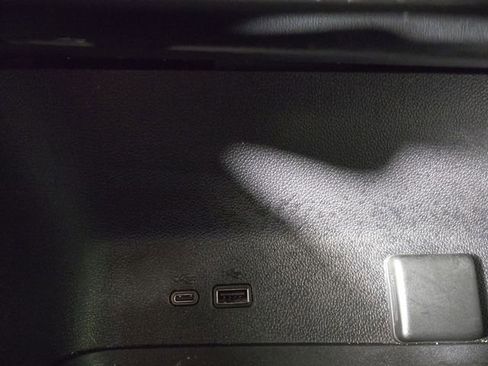 Used 2024 Chevrolet Traverse LT w/ LPO, Floor Liner Package image 26