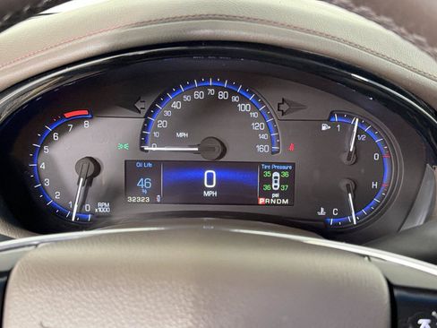 Used 2014 Cadillac XTS FWD image 25