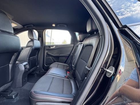 Used 2023 Ford Escape ST-Line w/ Tech Pack #1 AWD/4WD image 29