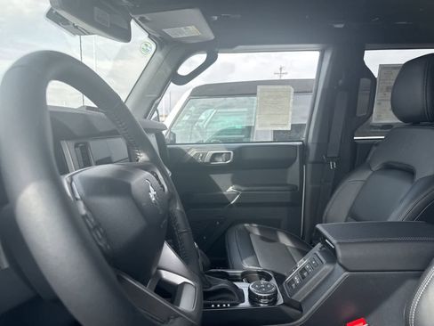 New 2026 Ford Bronco Outer Banks w/ Sasquatch Package image 29