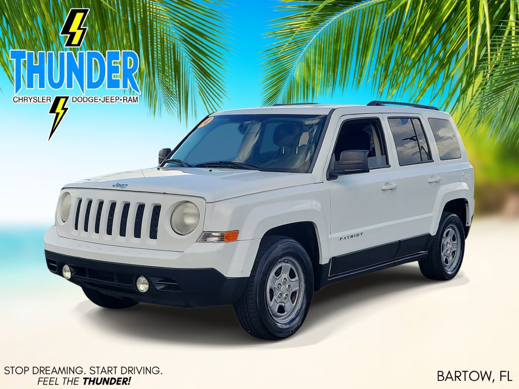 Used 2014 Jeep Patriot Sport w/ Power Value Group FWD image 2