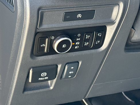 Used 2025 Ford F150 Platinum AWD/4WD image 16