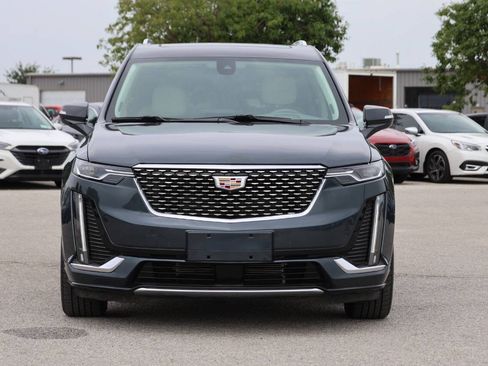 Used 2022 Cadillac XT6 Premium Luxury w/ Technology Package AWD/4WD image 5