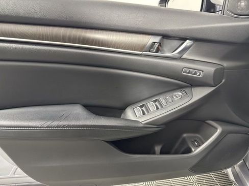 Used 2018 Honda Accord EX-L image 18