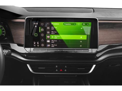 Used 2024 Volkswagen Atlas SEL AWD/4WD image 13