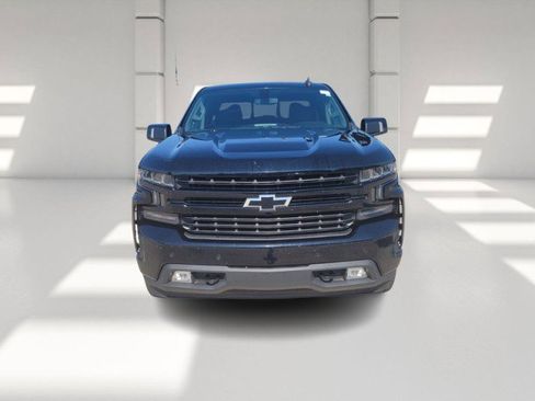 Used 2020 Chevrolet Silverado 1500 RST image 2