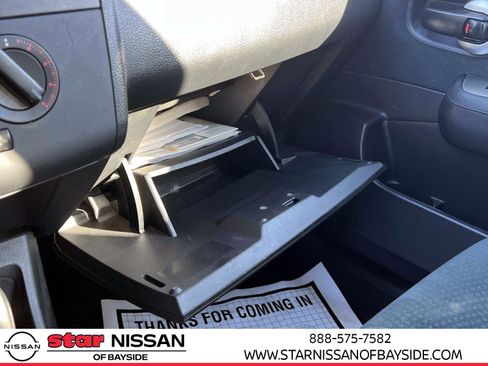 Used 2011 Nissan Versa 1.8 S image 31