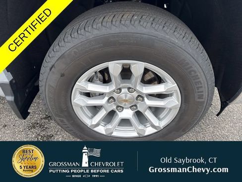 Used 2024 Chevrolet Silverado 1500 LT AWD/4WD image 29