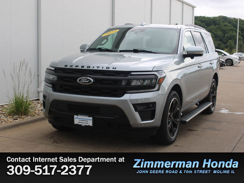 Used 2023 Ford Expedition Limited AWD/4WD image 25