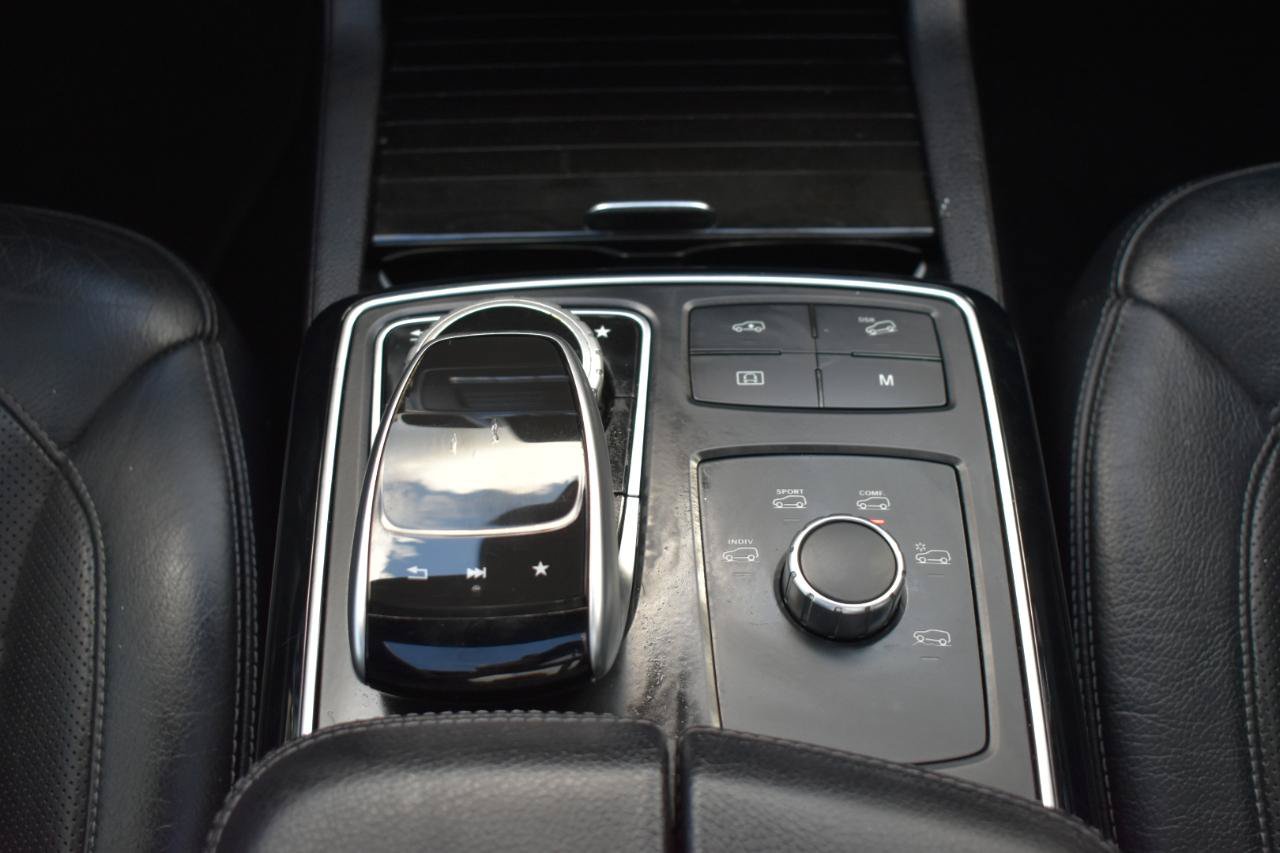 Used 2017 Mercedes-Benz GLS 550 4MATIC image 23