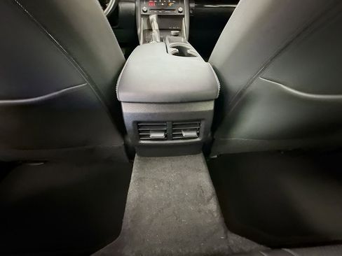 Used 2017 Lexus IS 200t image 25