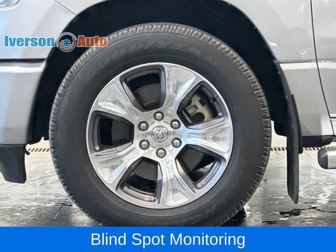 Used 2024 RAM 1500 Laramie AWD/4WD image 11