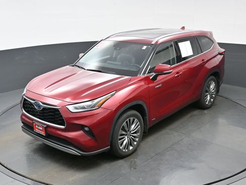 Used 2021 Toyota Highlander Platinum image 38