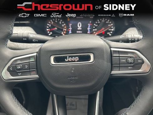 Used 2022 Jeep Compass Latitude AWD/4WD image 37