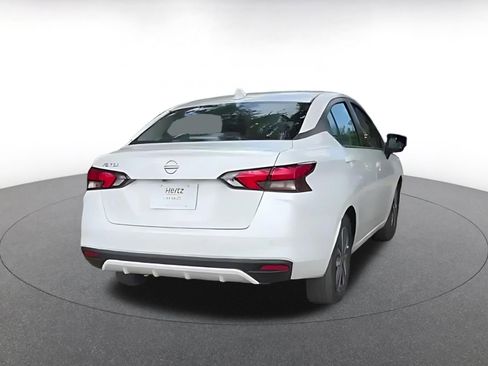 Used 2025 Nissan Versa SV FWD image 11