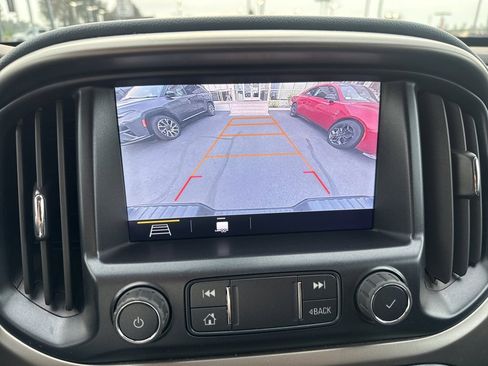 Used 2022 Chevrolet Colorado Z71 w/ Trail Boss Package image 23