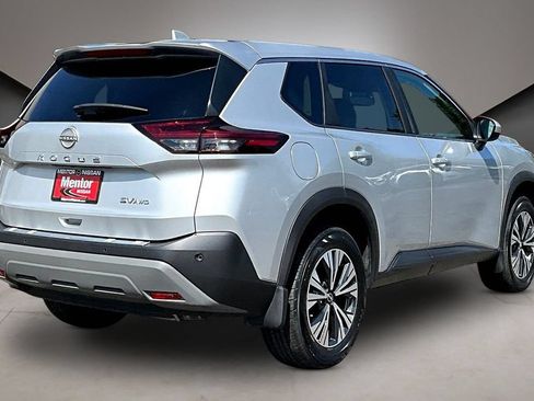 Used 2023 Nissan Rogue SV AWD/4WD image 6