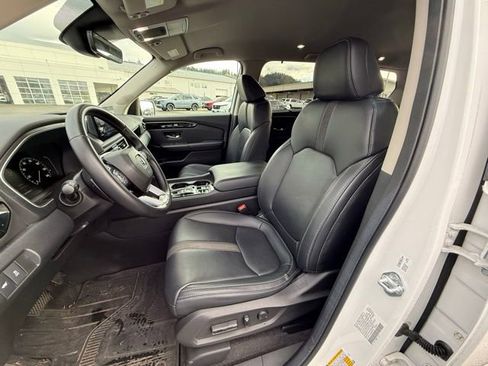 Used 2025 Honda Pilot EX-L image 14