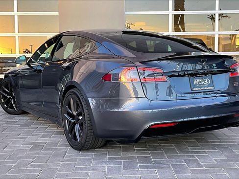 Used 2021 Tesla Model S Plaid image 12