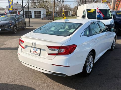 Used 2022 Honda Accord LX image 6