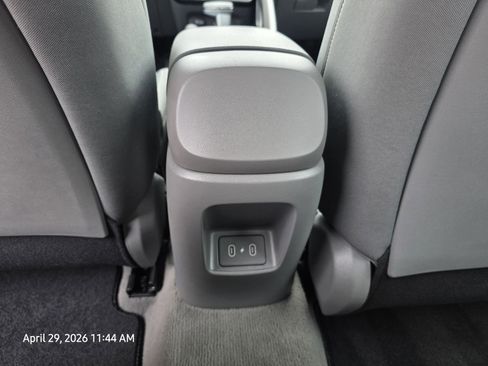 Certified 2025 Hyundai Elantra Sport FWD image 16