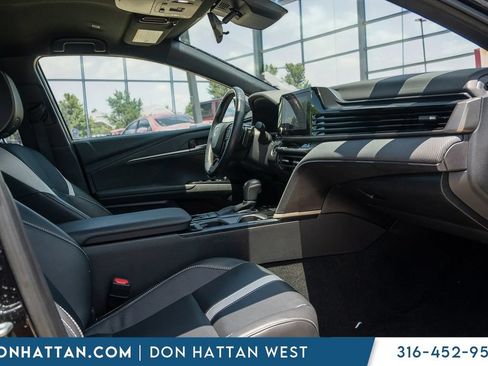 Used 2025 Toyota Camry SE FWD image 21