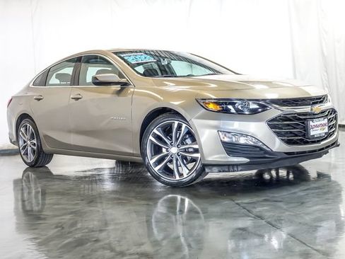 Used 2023 Chevrolet Malibu LT FWD image 2