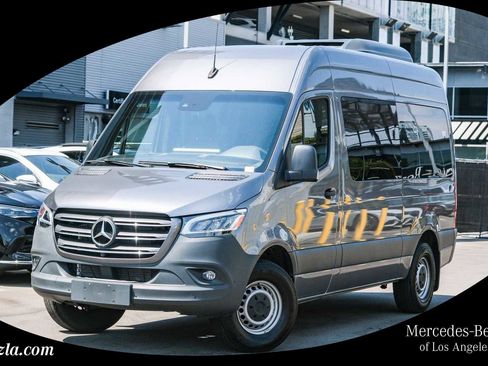 Used 2024 Mercedes-Benz Sprinter 2500 image 1