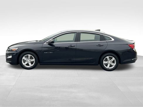 Used 2023 Chevrolet Malibu LS image 4