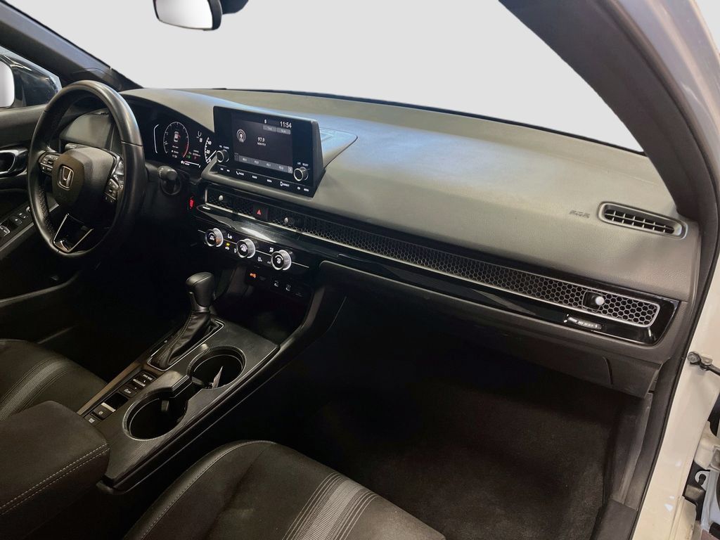 Used 2025 Honda Civic Sport image 26