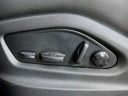 New 2026 Porsche Cayenne image 21