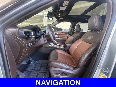 Used 2022 Ford Explorer King Ranch image 11