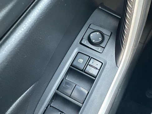 Used 2019 Toyota RAV4 LE w/ Carpet Mat Package image 25