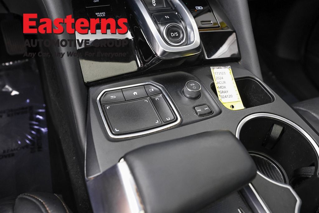Used 2024 Acura MDX w/ Technology Package AWD/4WD image 22