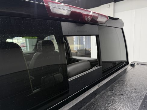 Used 2022 GMC Sierra 1500 AT4X image 31