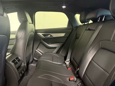 New 2025 Jaguar F-PACE R-Dynamic S image 24