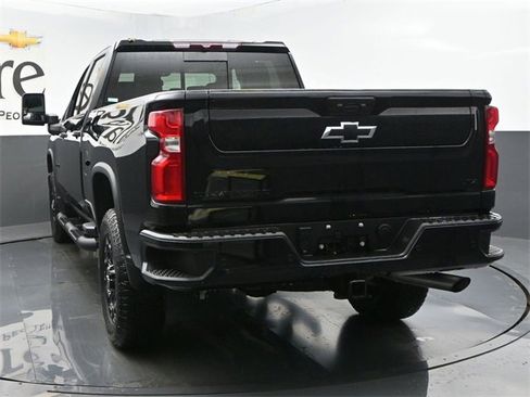 Used 2024 Chevrolet Silverado 2500 LTZ w/ LTZ Plus Package image 12