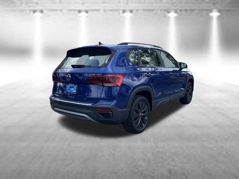 Used 2023 Volkswagen Taos S FWD image 5