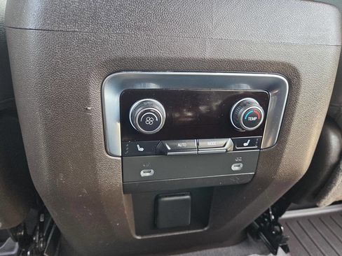 Used 2021 Chevrolet Tahoe Z71 w/ Z71 Off-Road Package image 12