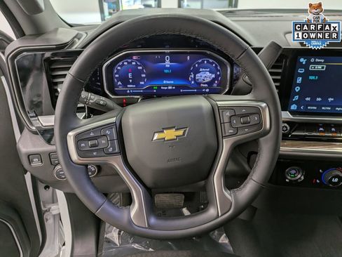 Used 2024 Chevrolet Silverado 1500 LT AWD/4WD image 21