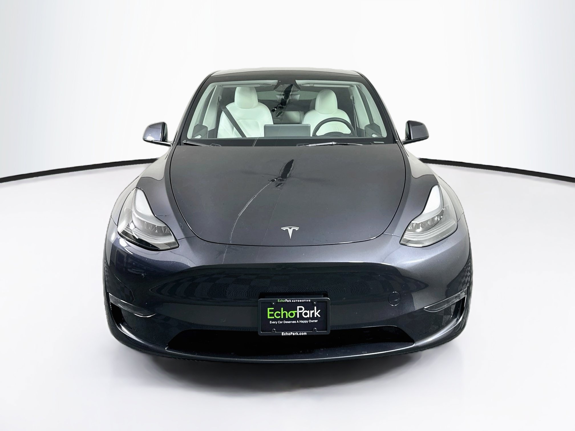 Used 2024 Tesla Model Y Long Range AWD/4WD image 2