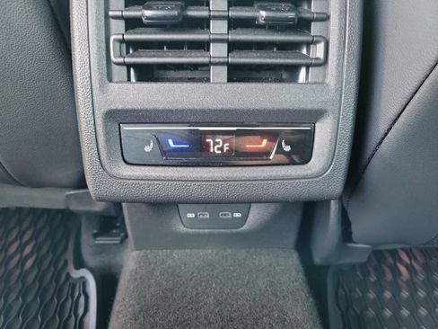 Used 2024 Volkswagen GTI Autobahn image 11