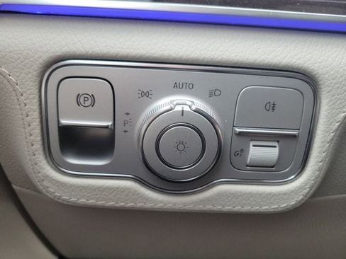 Used 2021 Mercedes-Benz GLE 350 image 24